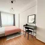 Apartment & Spacious Flat - No5 Istanbul