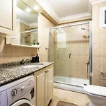 & Spacious Flat - No5 * Istanbul