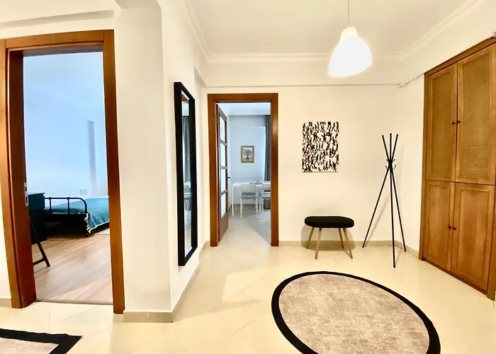 & Spacious Flat - No5 * Стамбул