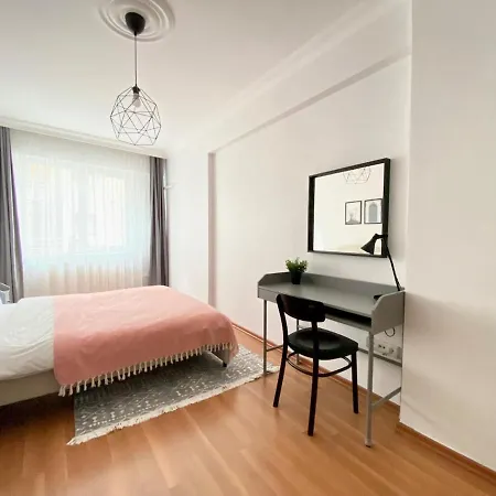 Apartment & Spacious Flat - No5 Istanbul