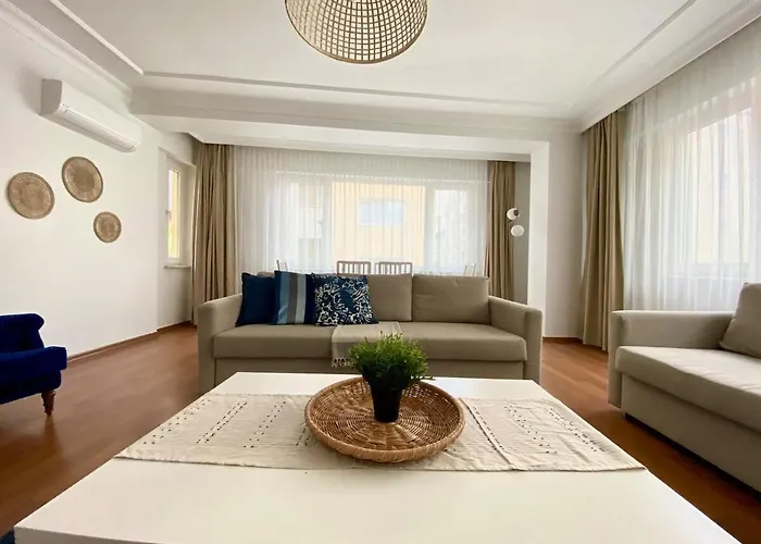 & Spacious Flat - No5