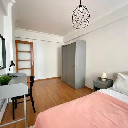 Апартаменты & Spacious Flat - No5 *