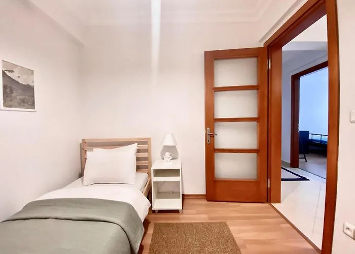 公寓 & Spacious Flat - No5 *