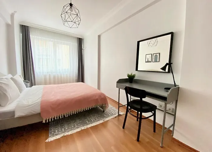 & Spacious Flat - No5 * Istanbul