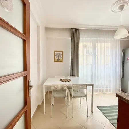 & Spacious Flat - No5 Istanbul